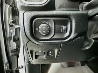 2022 RAM 1500 Lone Star Quad Cab 4x4 6'4' Box