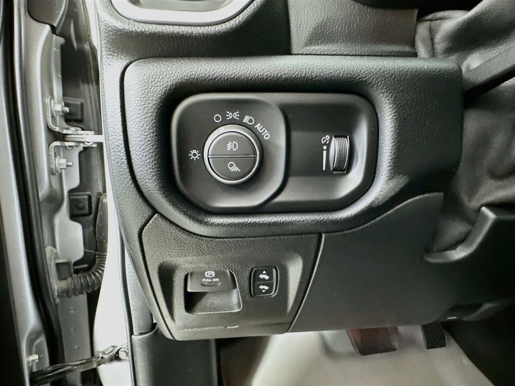 2022 RAM 1500 Lone Star Quad Cab 4x4 6'4' Box