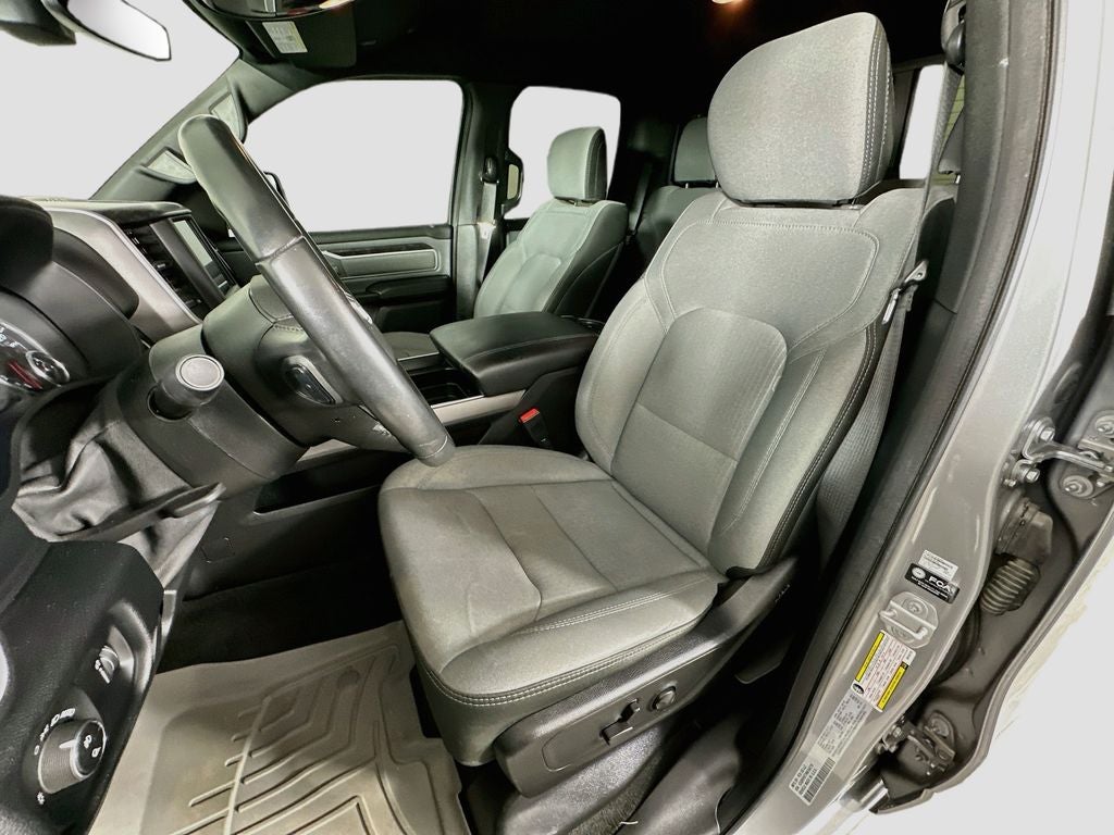 2022 RAM 1500 Lone Star Quad Cab 4x4 6'4' Box