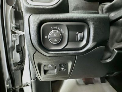 2022 RAM 1500 Lone Star Quad Cab 4x4 6'4' Box