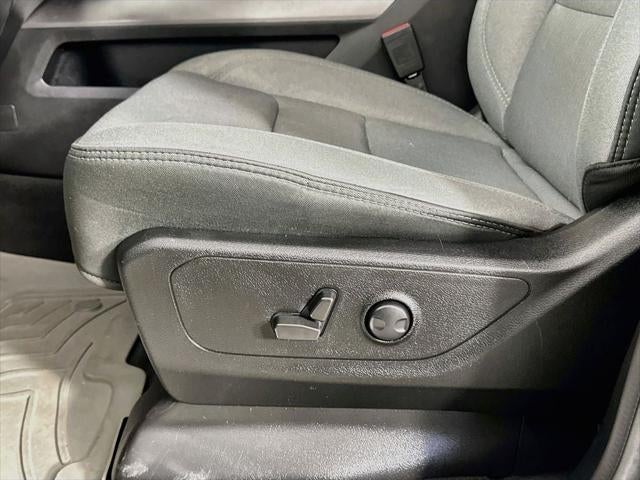 2022 RAM 1500 Lone Star Quad Cab 4x4 6'4' Box