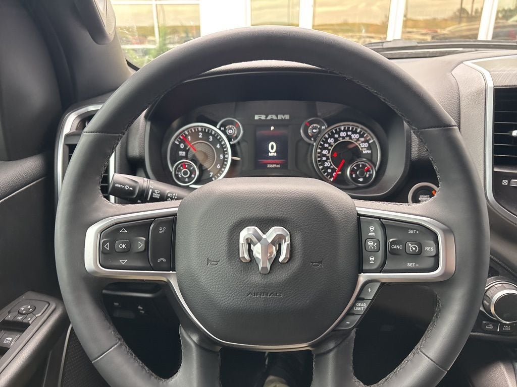 2025 RAM 1500 Big Horn Crew Cab 4x4 5'7' Box