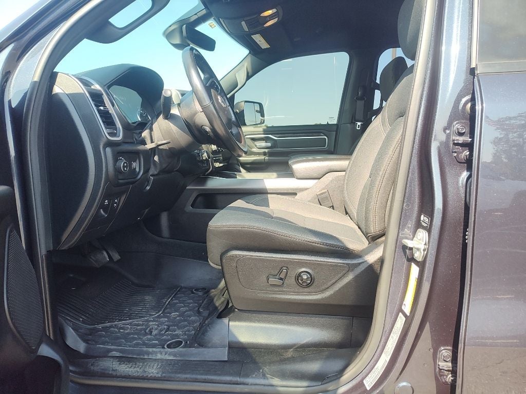 2021 RAM 1500 Big Horn Crew Cab 4x4 5'7' Box