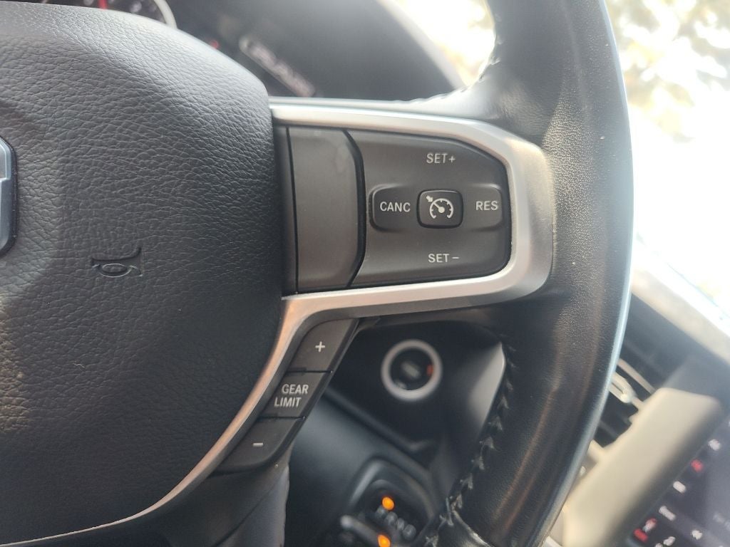 2021 RAM 1500 Big Horn Crew Cab 4x4 5'7' Box