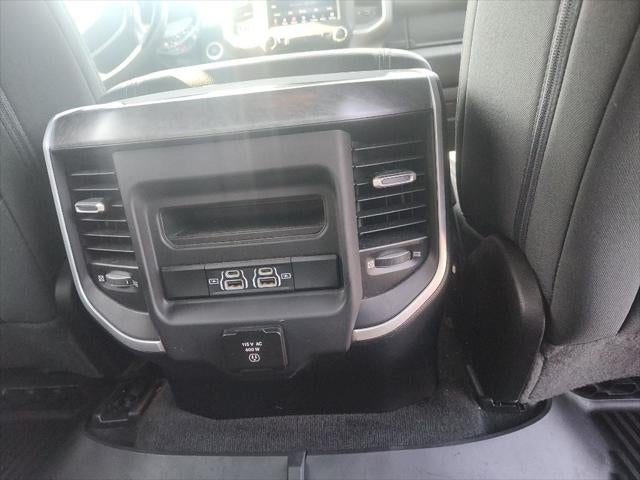 2021 RAM 1500 Big Horn Crew Cab 4x4 5'7' Box
