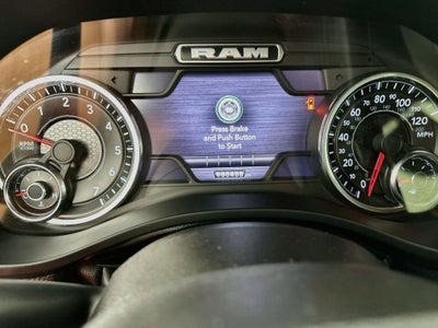 2022 RAM 1500 Big Horn Crew Cab 4x4 5'7' Box