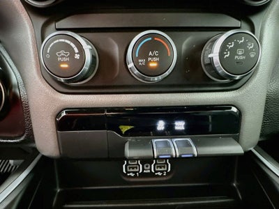 2022 RAM 1500 Big Horn Crew Cab 4x4 5'7' Box