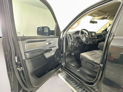 2020 RAM 1500 Big Horn Crew Cab 4x4 5'7' Box