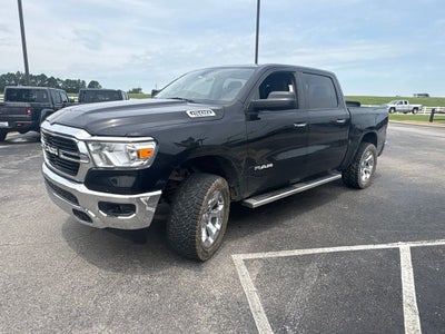2020 RAM 1500 Big Horn Crew Cab 4x4 5'7' Box