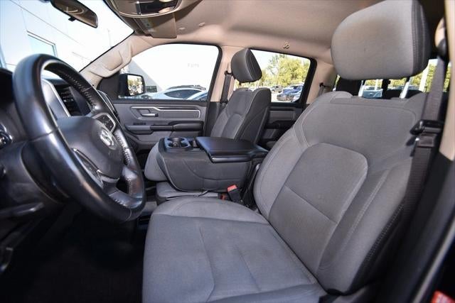 2020 RAM 1500 Big Horn Crew Cab 4x4 5'7' Box