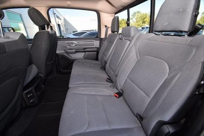 2020 RAM 1500 Big Horn Crew Cab 4x4 5'7' Box