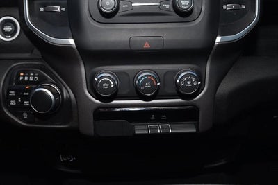 2020 RAM 1500 Big Horn Crew Cab 4x4 5'7' Box