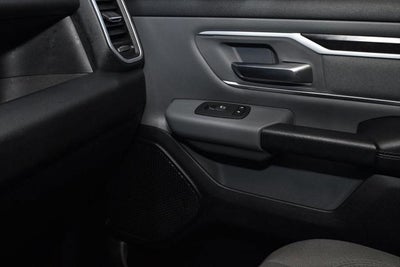 2020 RAM 1500 Big Horn Crew Cab 4x4 5'7' Box
