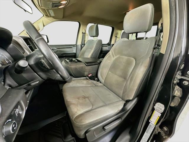 2020 RAM 1500 Big Horn Crew Cab 4x4 5'7' Box