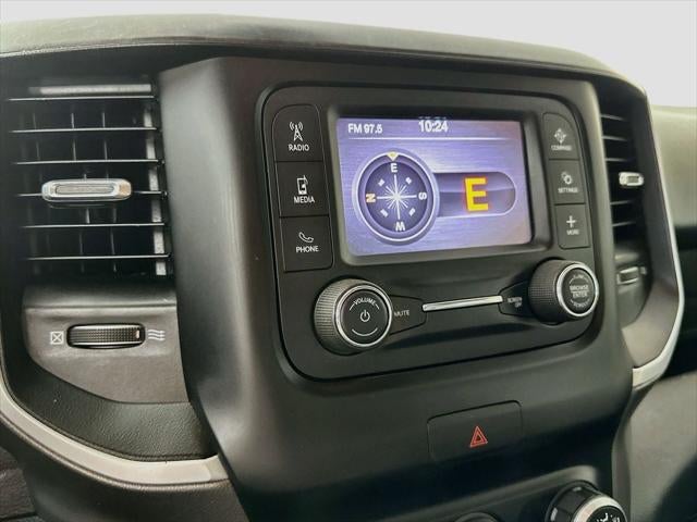 2020 RAM 1500 Big Horn Crew Cab 4x4 5'7' Box