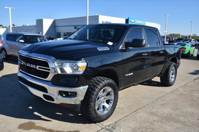 2020 RAM 1500 Big Horn Crew Cab 4x4 5'7' Box