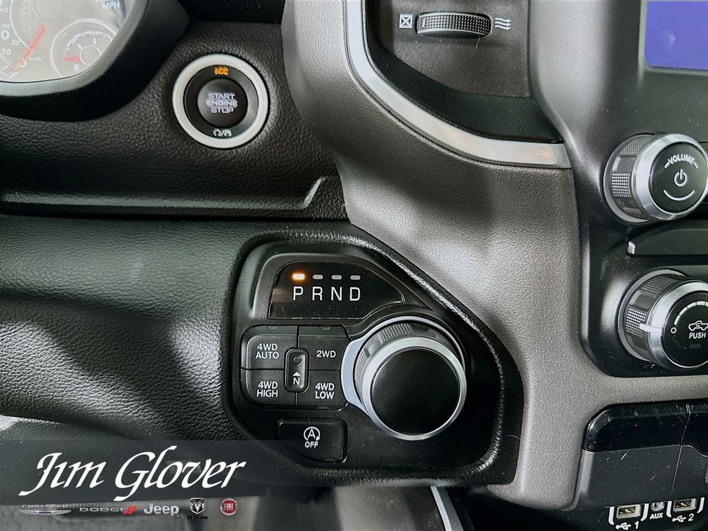 2022 RAM 1500 Big Horn Crew Cab 4x4 5'7' Box