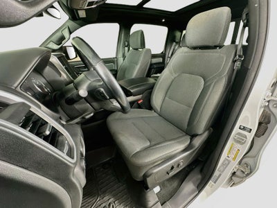 2022 RAM 1500 Big Horn Crew Cab 4x4 5'7' Box