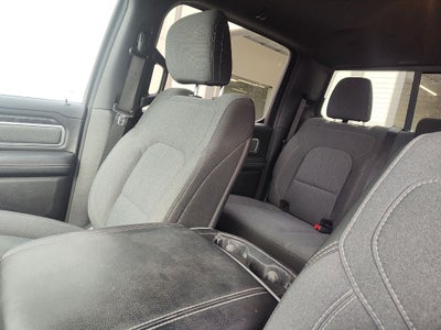 2020 RAM 1500 Big Horn Crew Cab 4x4 5'7' Box