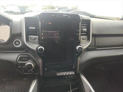 2020 RAM 1500 Big Horn Crew Cab 4x4 5'7' Box