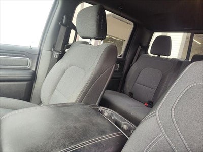 2020 RAM 1500 Big Horn Crew Cab 4x4 5'7' Box