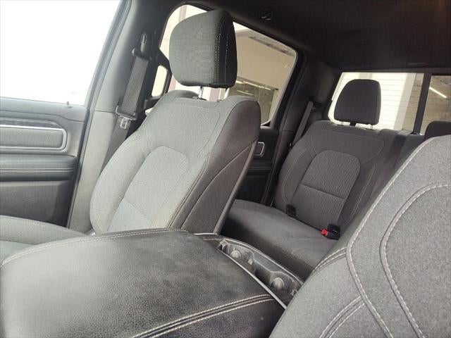 2020 RAM 1500 Big Horn Crew Cab 4x4 5'7' Box