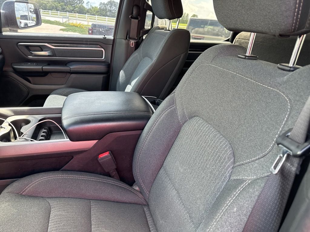 2020 RAM 1500 Big Horn Crew Cab 4x4 5'7' Box