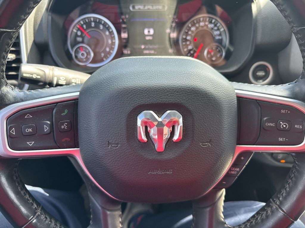 2020 RAM 1500 Big Horn Crew Cab 4x4 5'7' Box