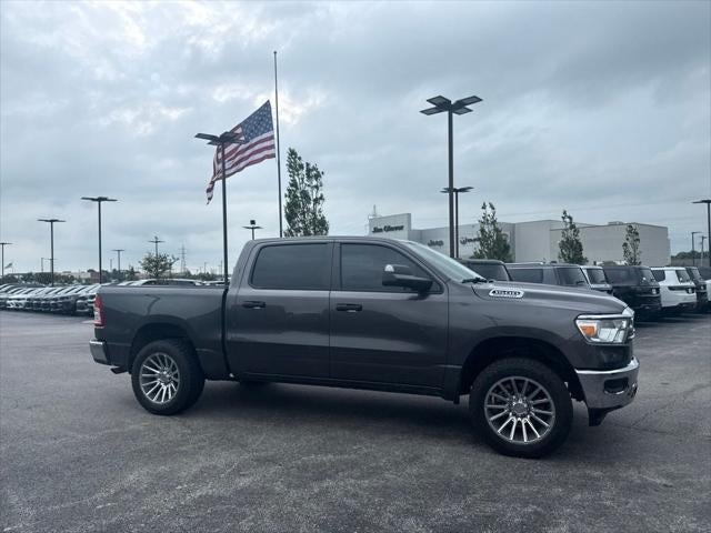 2024 RAM 1500 Tradesman Crew Cab 4x4 5'7' Box