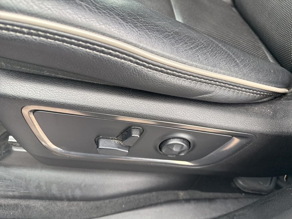 2020 RAM 1500 Limited Crew Cab 4x4 5'7' Box