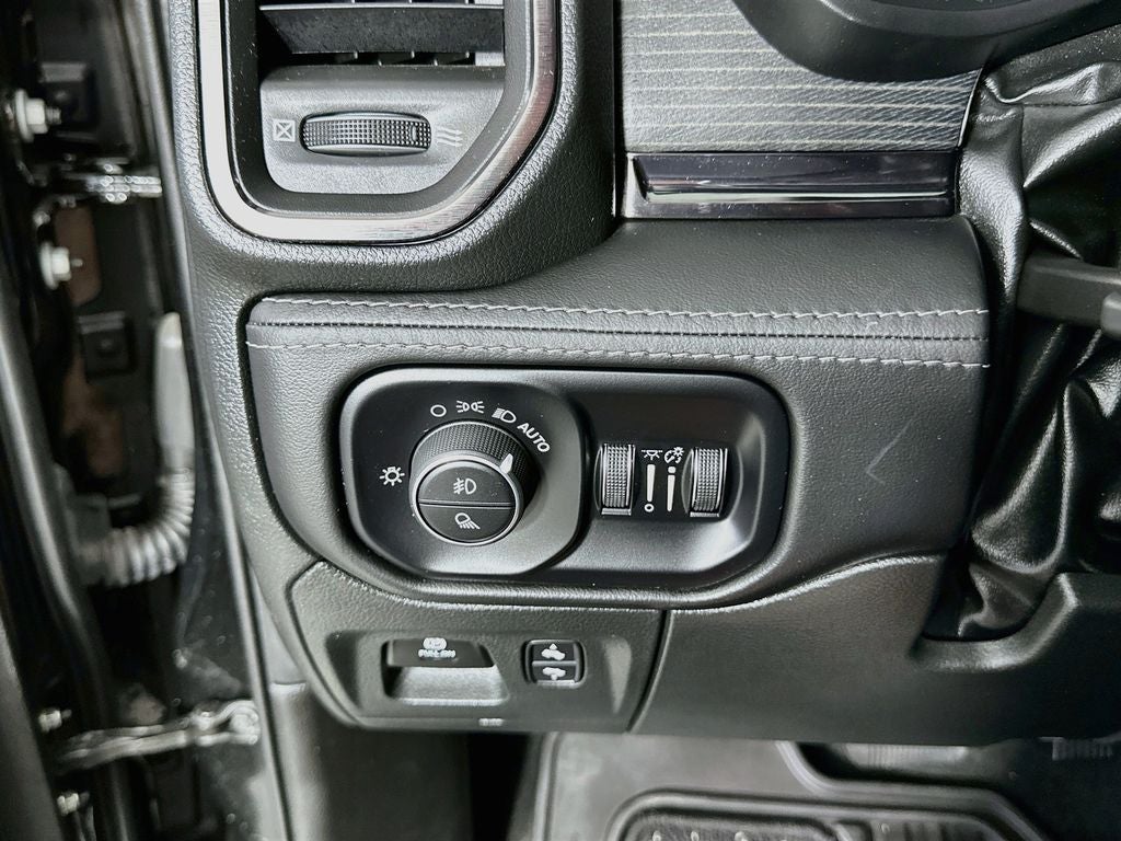 2024 RAM 1500 Limited Crew Cab 4x4 5'7' Box