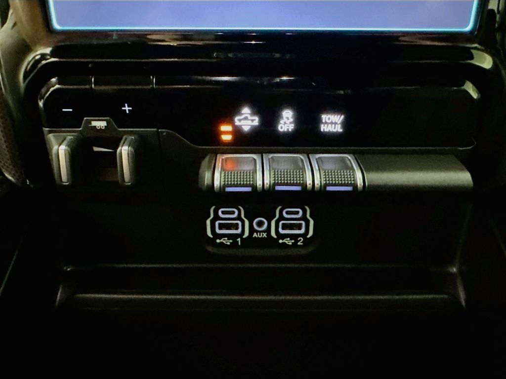 2024 RAM 1500 Limited Crew Cab 4x4 5'7' Box