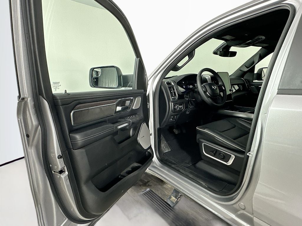 2025 RAM 1500 Laramie Crew Cab 4x4 5'7' Box