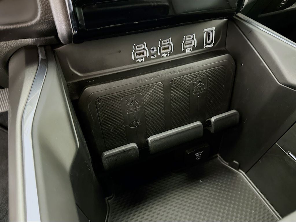 2025 RAM 1500 Laramie Crew Cab 4x4 5'7' Box