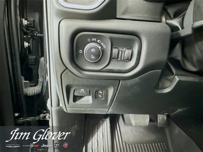 2025 RAM 1500 Laramie Crew Cab 4x4 5'7' Box