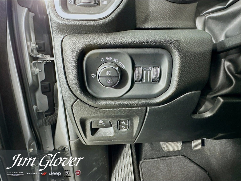 2025 RAM 1500 Laramie Crew Cab 4x4 5'7' Box