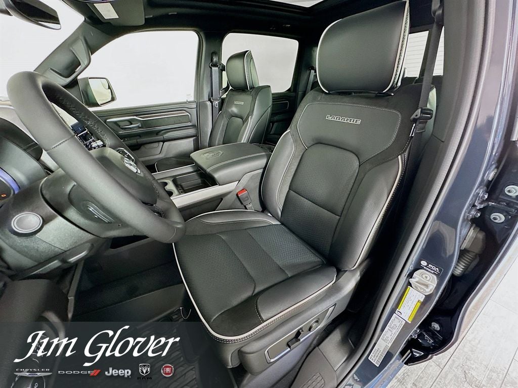 2026 RAM 1500 Laramie Crew Cab 4x4 5'7' Box