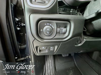 2026 RAM 1500 Laramie Crew Cab 4x4 5'7' Box