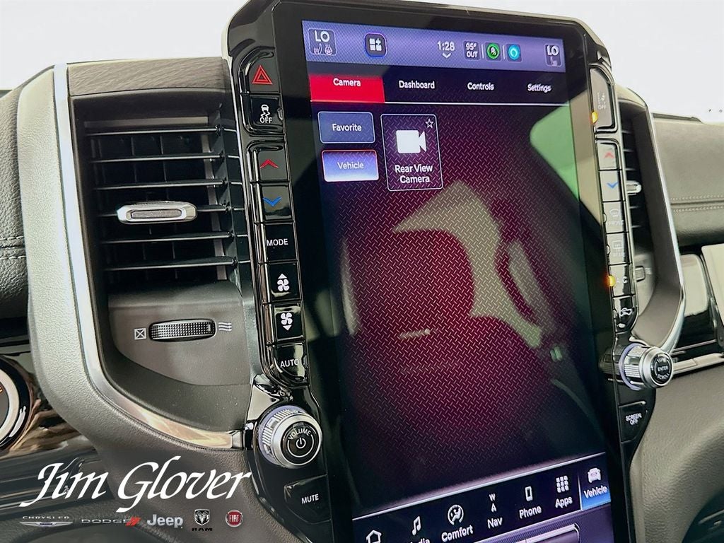 2026 RAM 1500 Laramie Crew Cab 4x4 5'7' Box