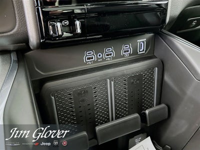 2026 RAM 1500 Laramie Crew Cab 4x4 5'7' Box