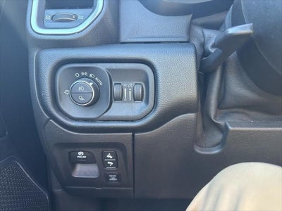 2021 RAM 1500 Laramie Crew Cab 4x4 5'7' Box