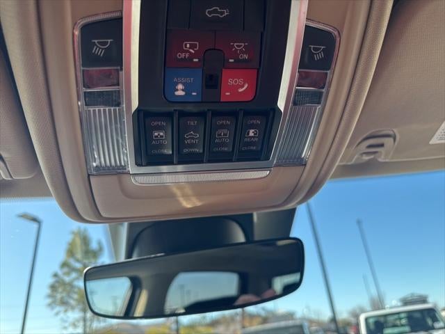 2021 RAM 1500 Laramie Crew Cab 4x4 5'7' Box