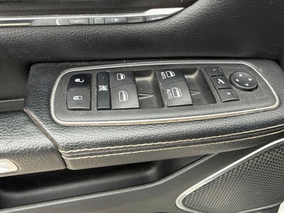 2023 RAM 1500 Laramie Crew Cab 4x4 5'7' Box