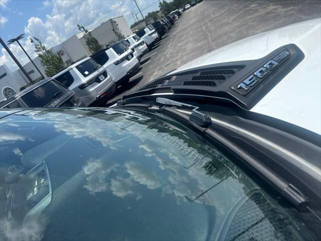 2021 RAM 1500 Laramie Crew Cab 4x4 5'7' Box