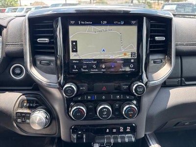 2021 RAM 1500 Laramie Crew Cab 4x4 5'7' Box