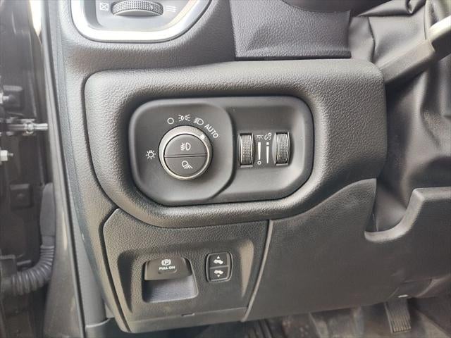 2024 RAM 1500 Laramie Crew Cab 4x4 5'7' Box