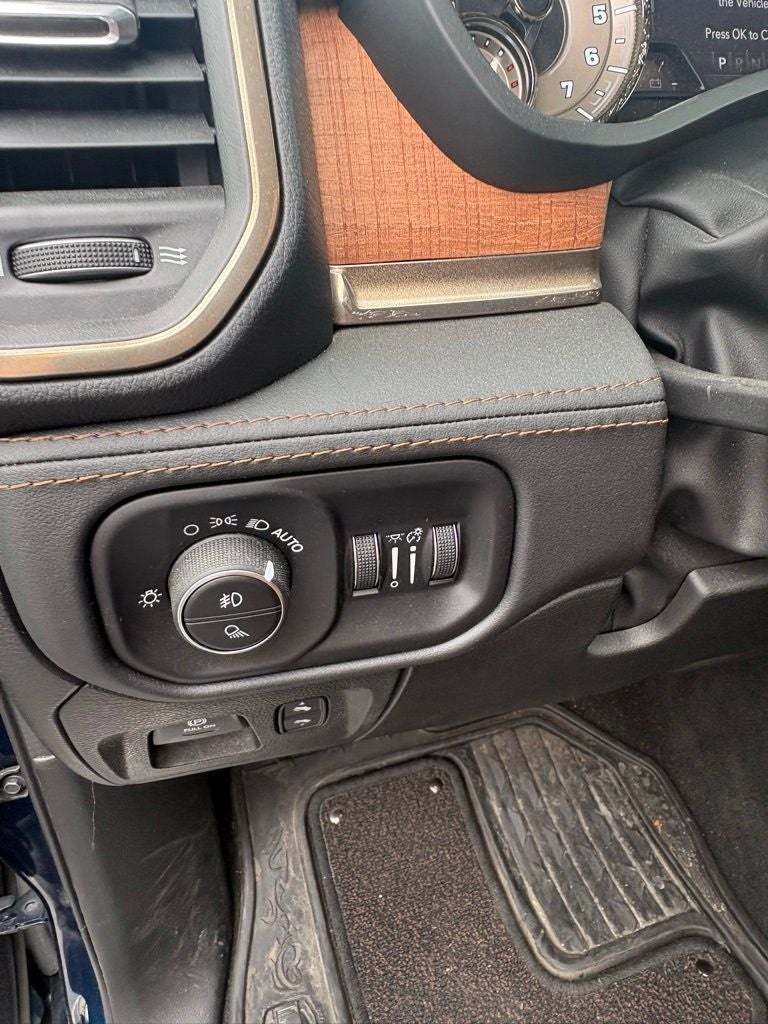 2022 RAM 1500 Limited Longhorn Crew Cab 4x4 5'7' Box