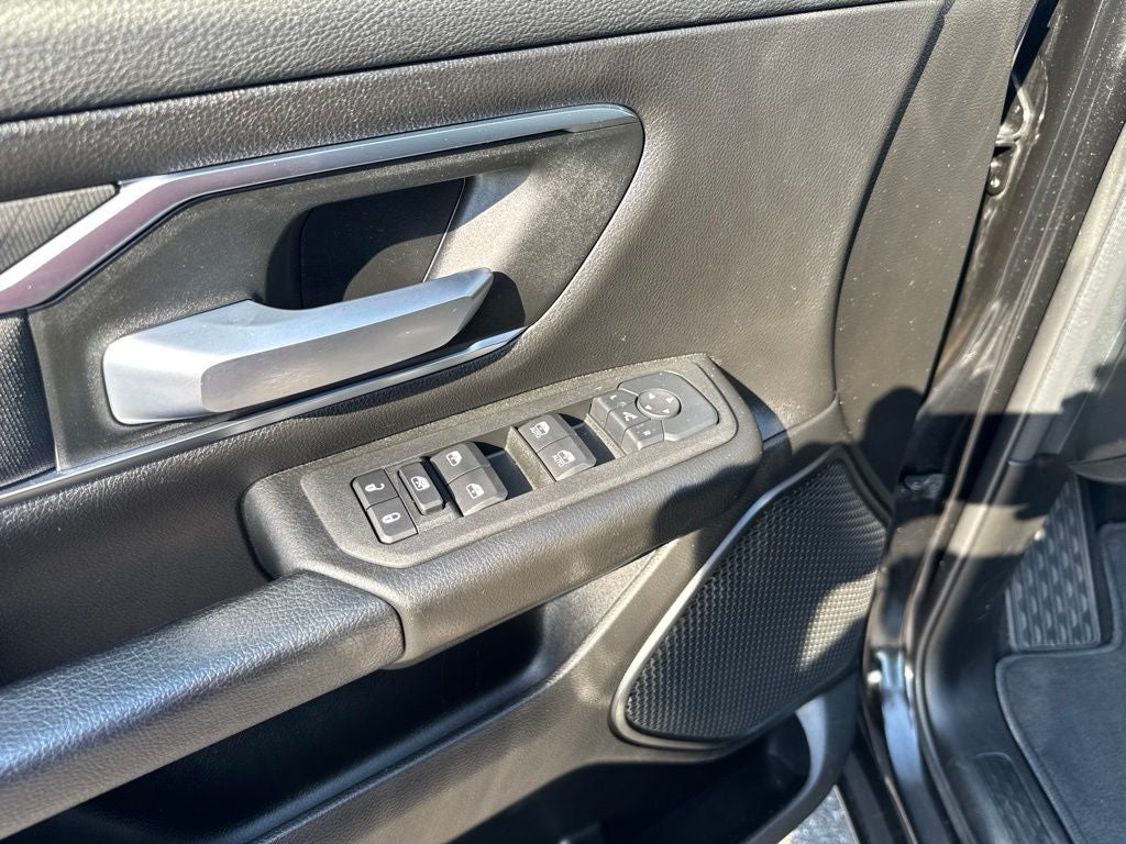 2025 RAM 1500 Big Horn Crew Cab 4x4 6'4' Box