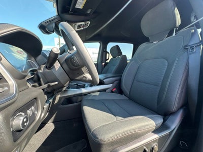 2025 RAM 1500 Big Horn Crew Cab 4x4 6'4' Box