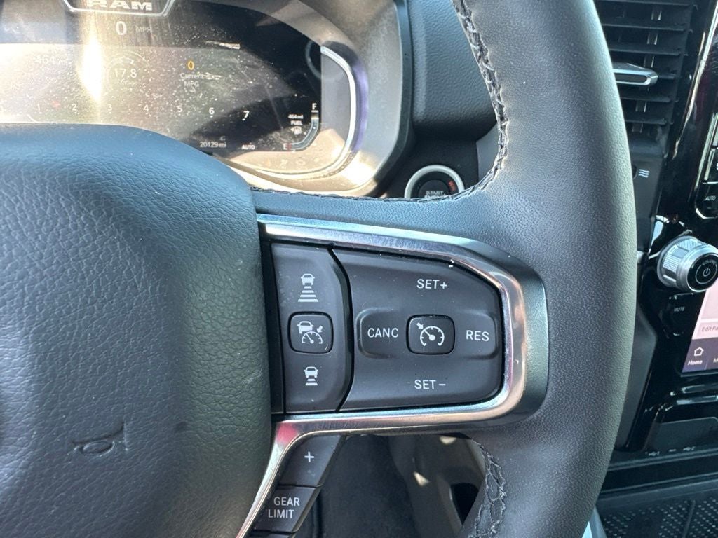 2025 RAM 1500 Big Horn Crew Cab 4x4 6'4' Box